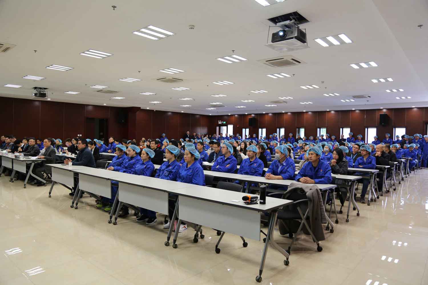 揚盛“學習之年”宣講大會圓滿成功