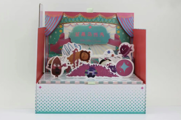 草臺班子堅(jiān)果禮盒：讓包裝成為品牌與消費(fèi)者的舞臺