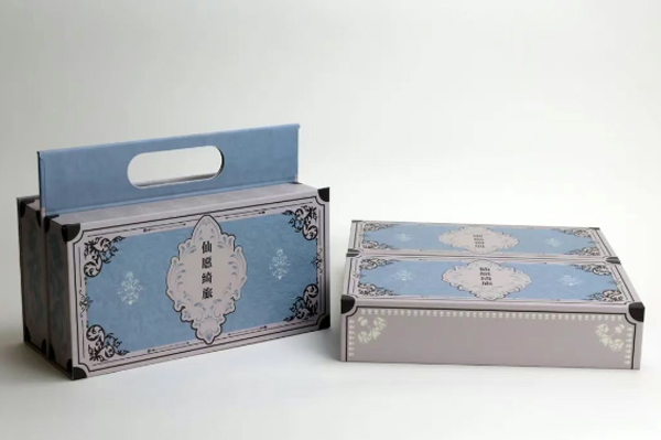 “護(hù)膚美妝一盒打包”——專為差旅場景而生的禮盒設(shè)計(jì)